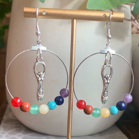 ✨NWT✨ 7 Chakra Rainbow Goddess Earrings✨ ✨Hand Crafted… - Picture 6 of 7